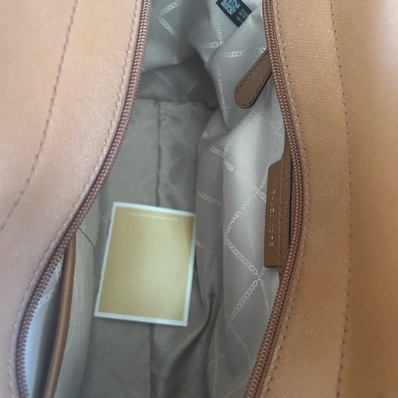 Michael Kors Jet Set Chain shoulder bag - Picture 5 of 13